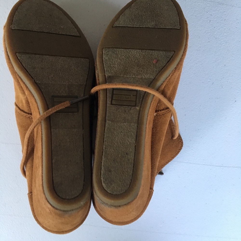 Toms suede wedge boots size 7M - Picture 7 of 8